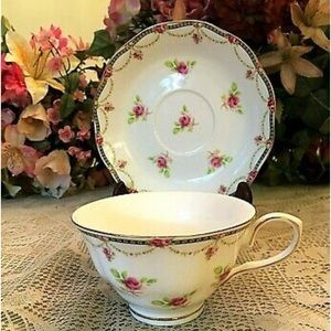 NWOT Grace's Teaware Floral Tea Cup Saucer & Box